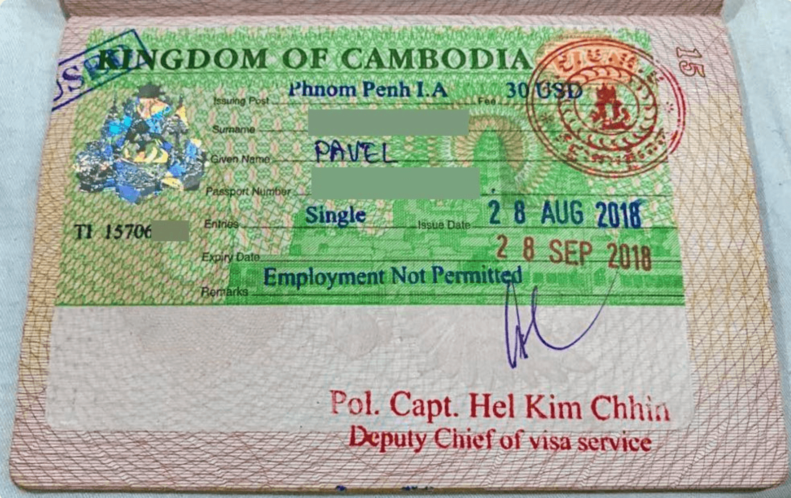 Comparison between Cambodia visa and e-arrival card requirements